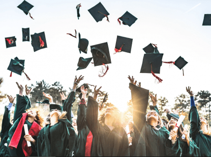 Înmânarea solemnă a diplomelor - Facultatea de Jurnalism și ȘC și Facultatea Științe Politice și RI- promoţia 2024