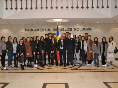 Studenții USEM au fost în vizită la Parlamentul RM